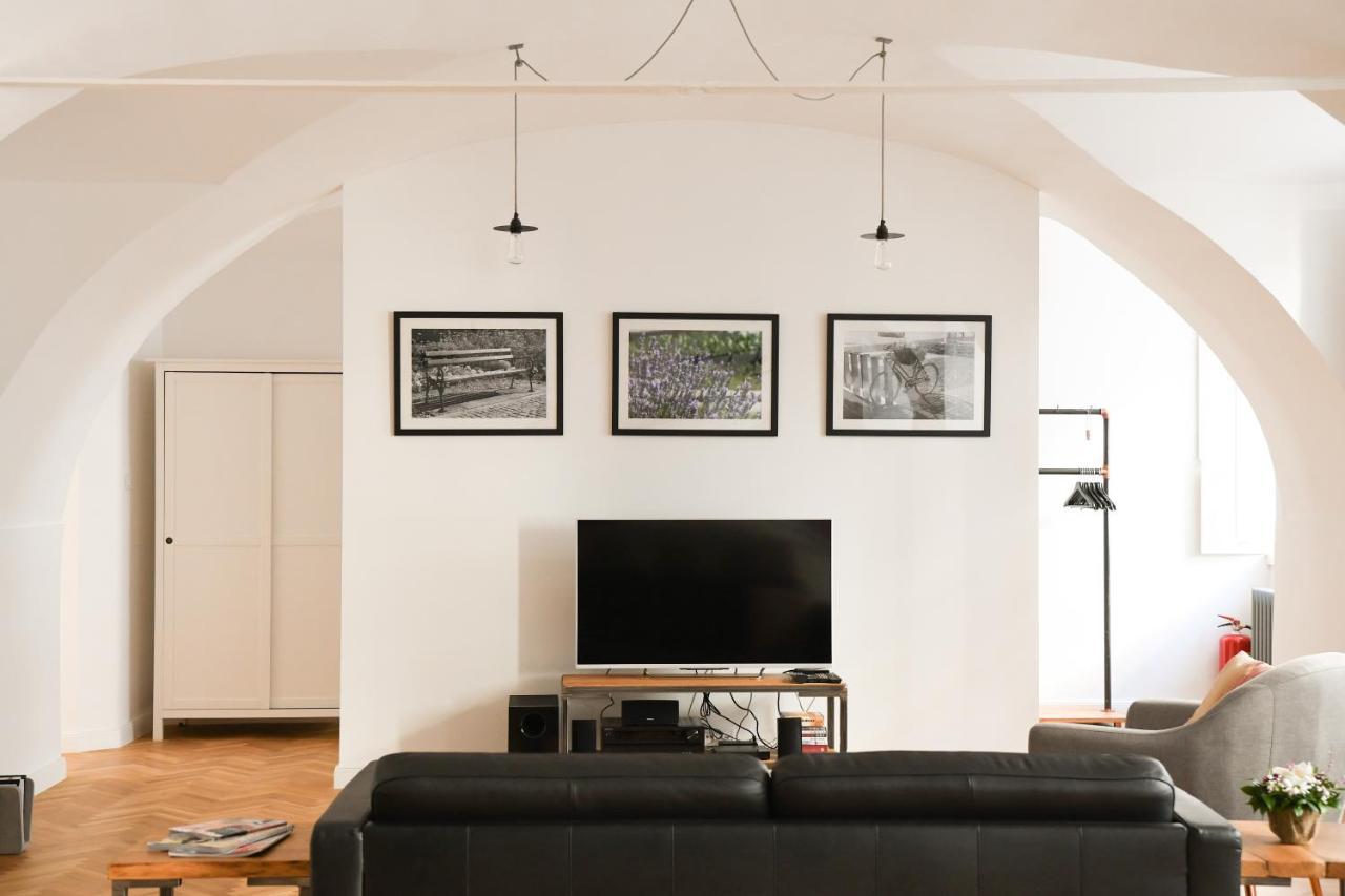 Beautiful 2Bed Apartment In The Centre Of Varaždin Extérieur photo